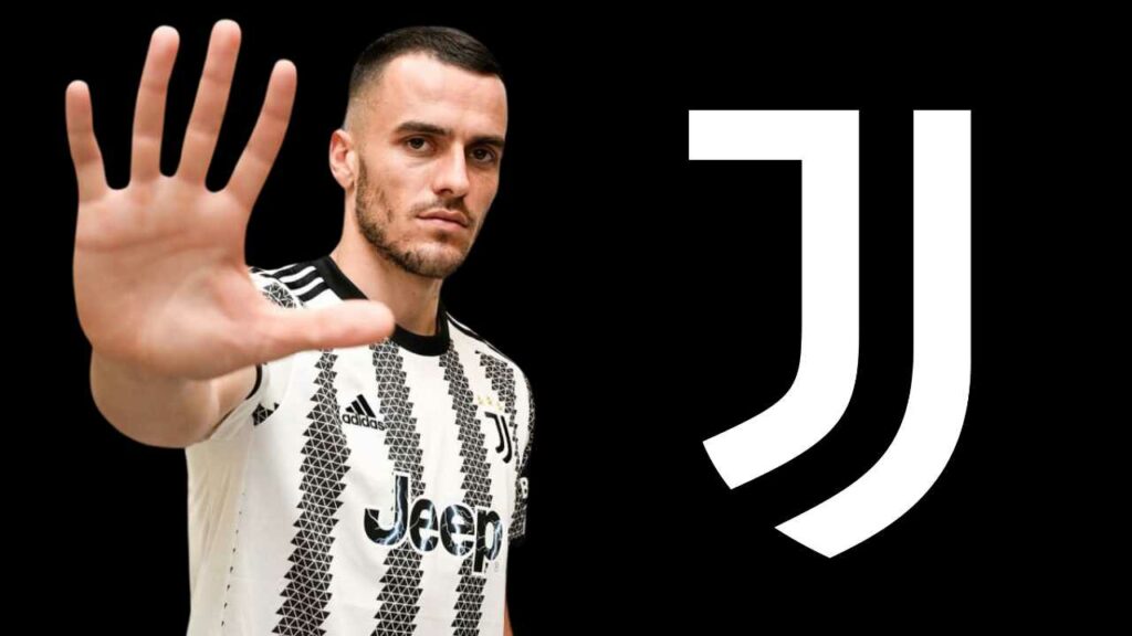 Calciomercato Juve, Kostic nella lista cessioni: può restare in Serie A